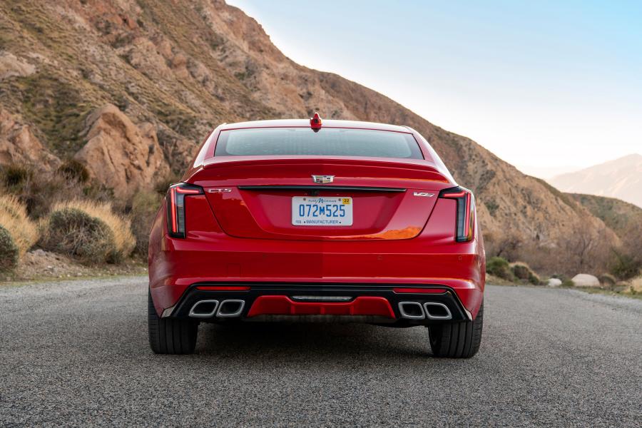  Cadillac CT5-V 2019 года  (фото 12 из 33)
